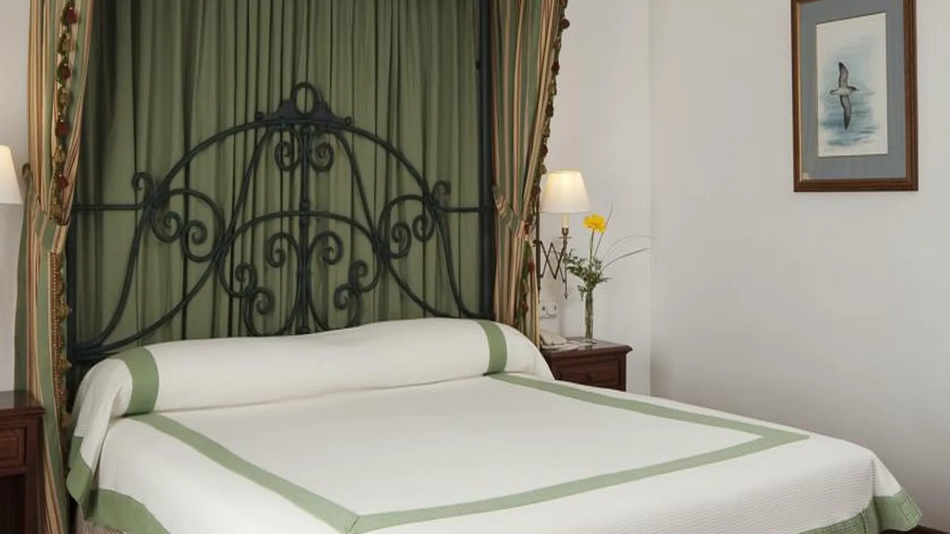 Parador De La Palma Brena Baja Hotel