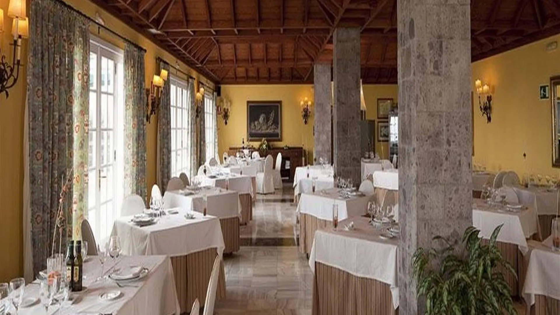 **** Hotel Parador De La Palma Brena Baja Spain