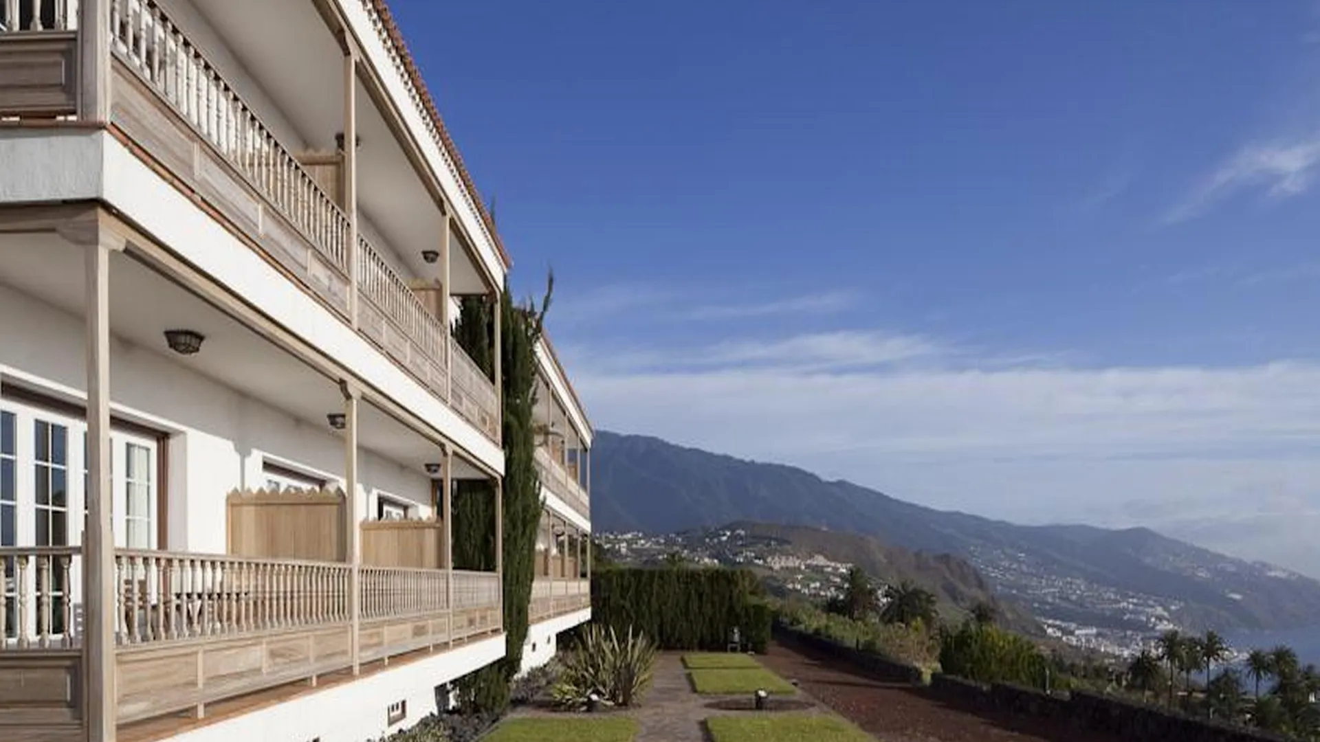 Parador De La Palma Brena Baja Hotel
