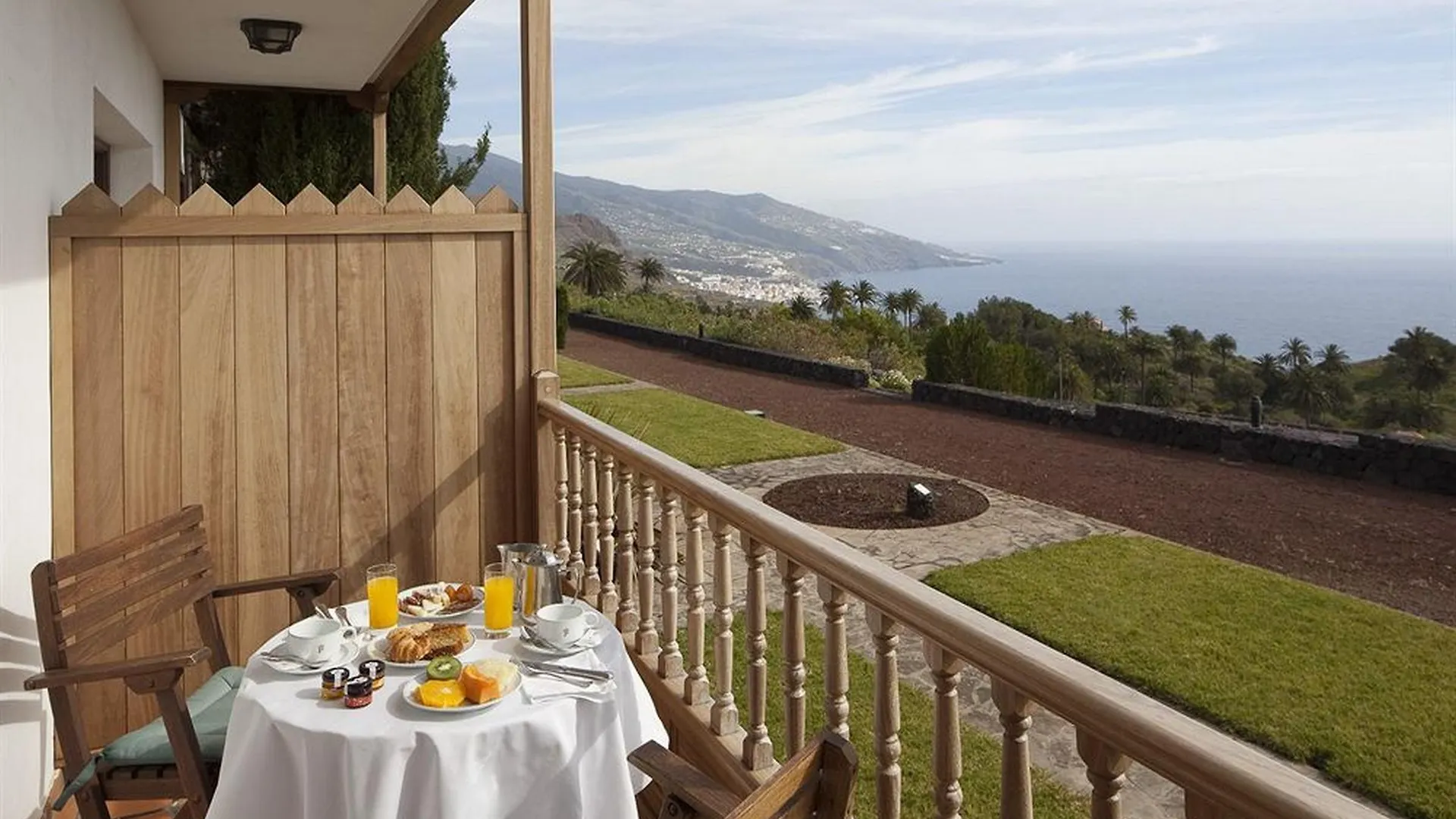 Hotel Parador De La Palma Brena Baja